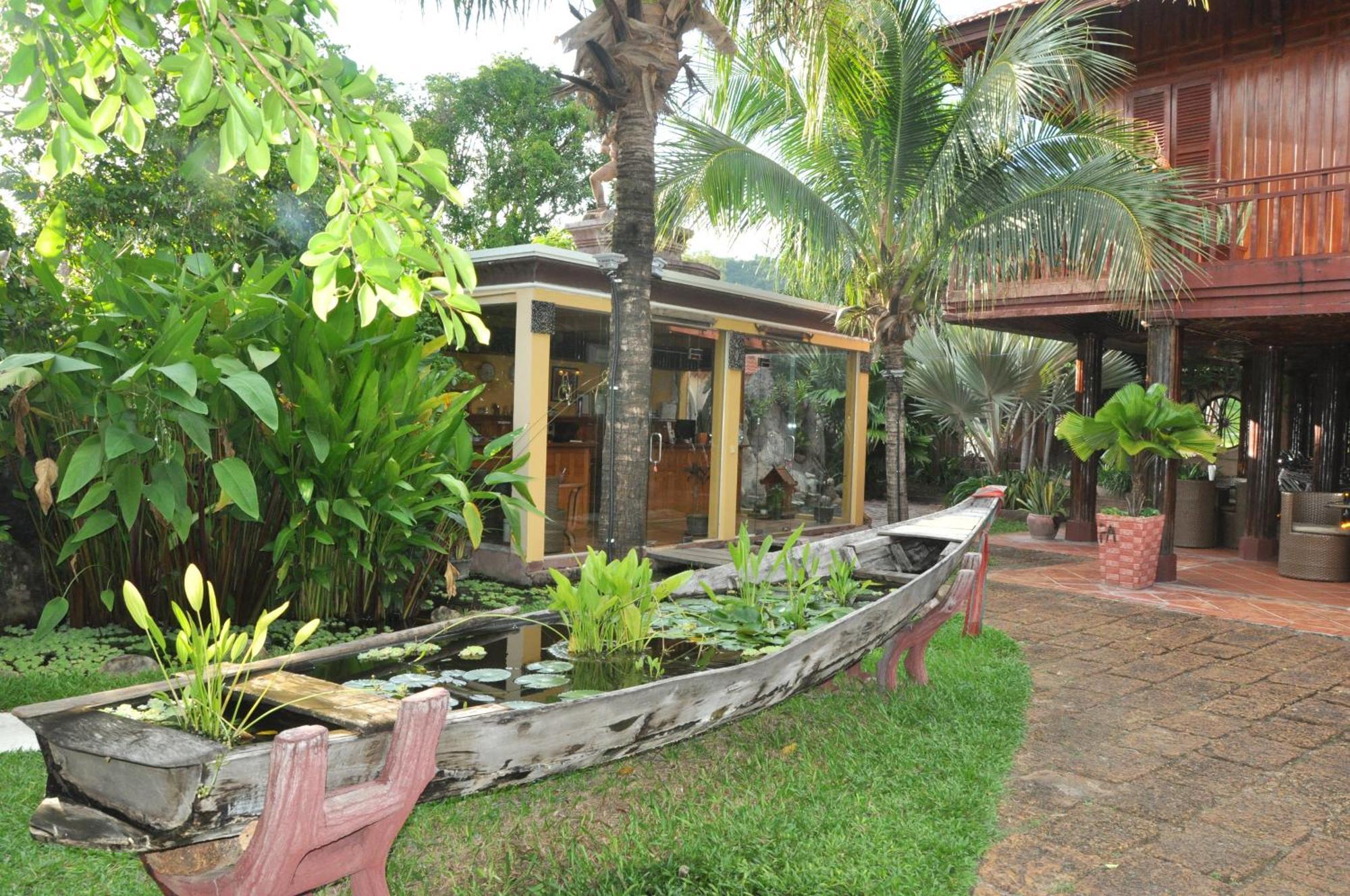 Palm House Boutique Resort Kep Esterno foto