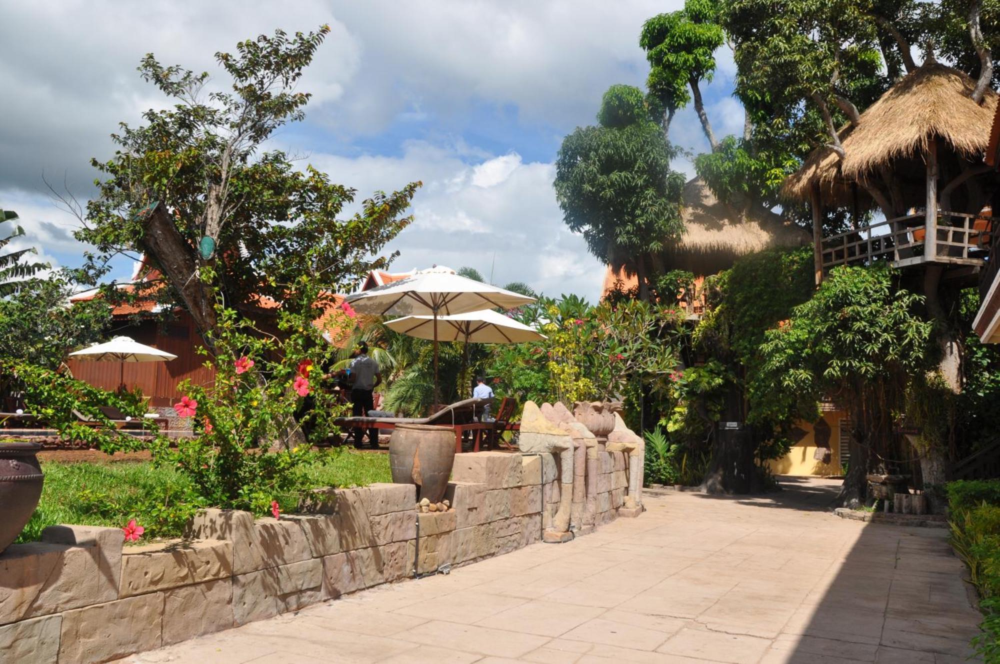 Palm House Boutique Resort Kep Esterno foto